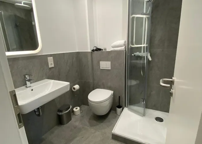 ツア ヴァルドルスト フランクフルト